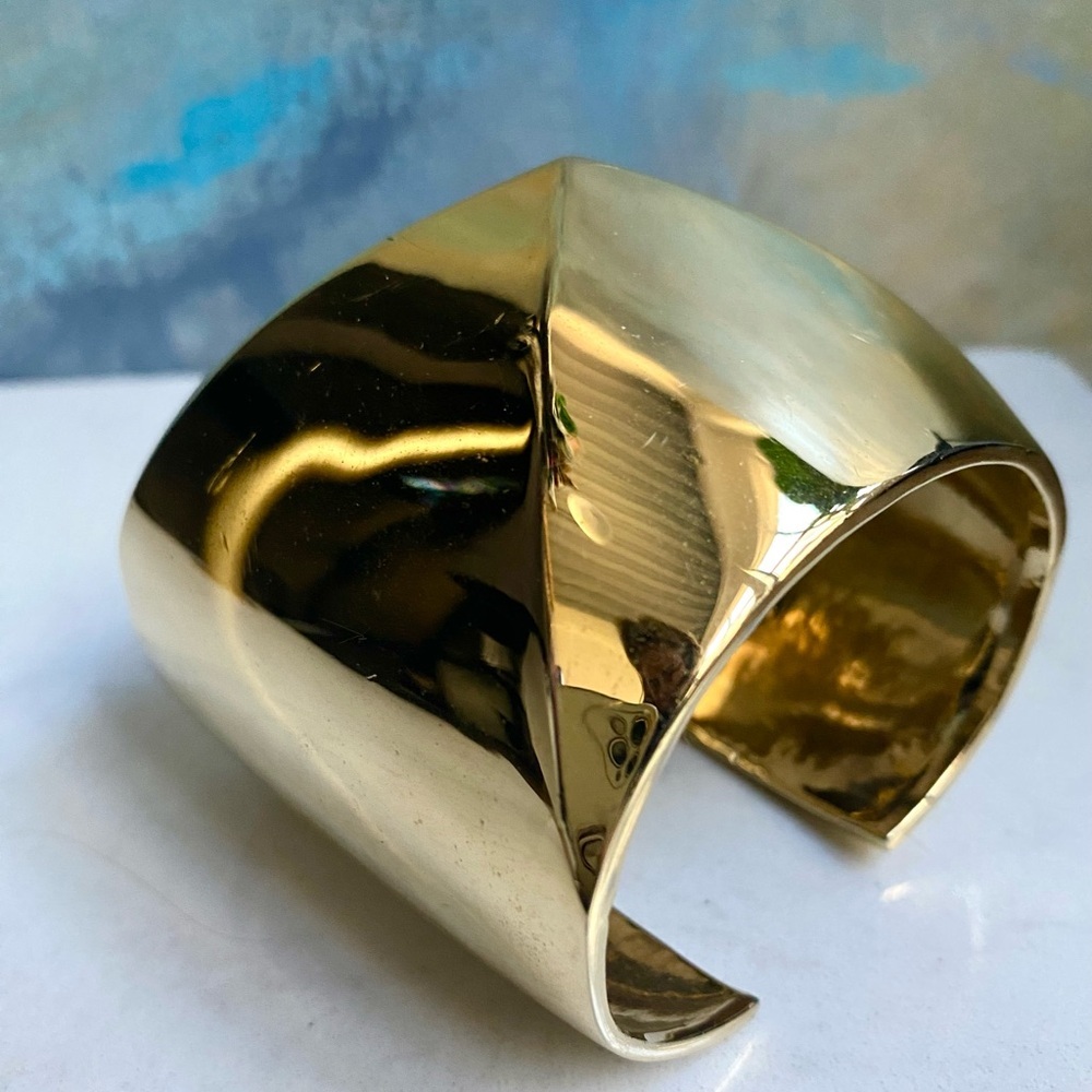 Vintage St. John 24K Gold Plated Wide Cuff Bracelet Architectural Pyramid 1980s - Picture 6 of 6
